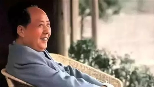 紀(jì)念毛澤東同志誕辰126周年！致敬一代偉人！